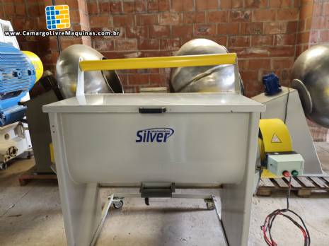 Misturador ribbon blender em a�o carbono Silver 150 litros