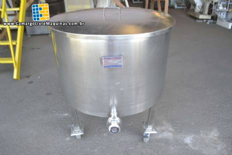 Tanque reservat�rio inox Mirainox 240 litros