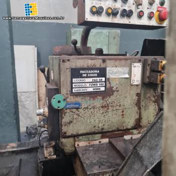 Faceadora e centradora de eixos WMW