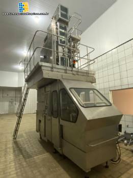 Envasadora ass�ptica Tetra Pak TBA 8 Square para caldos sopas molhos 6.000 embalagens por hora