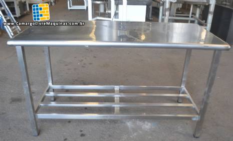Mesa de ao inox 700 mm x 1500 mm
