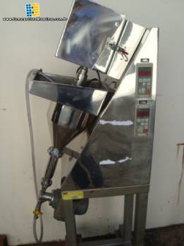Envasadora dosadora para recheios salgados chocolates doces MCI
