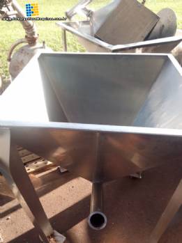 Silos de alimenta��o para rosca transportadoras em inox