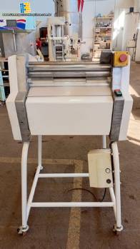 Modeladora de p�es Mac Forno