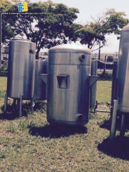 Tanques reservat�rios em a�o inox