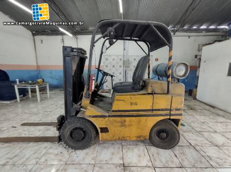 Empilhadeira � g�s Yale