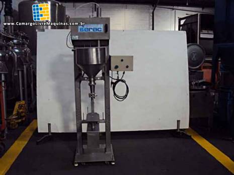 Envasadora de l�quidos � gravidade de 1 bico Serac