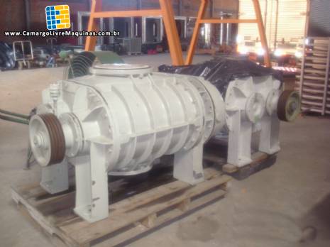 Bomba de v�cuo 7500 m� h Pfeiffer