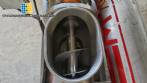 Rosca alimentadora transportadora helicoidal inclinada com silo receptor em inox Maqinox