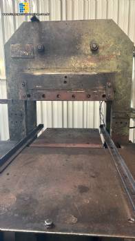 Prensa hidr�ulica de borracha 500 x 500 com pist�o de 400 mm