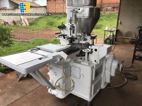 Prensa e embrulhadora embaladora portif�lio de caldos de carnes Corazza