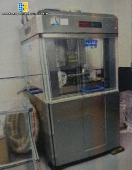 Compressora de comprimidos Fette 2090