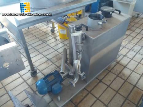 Bomba centr�fuga com tanque reservat�rio Bombinox