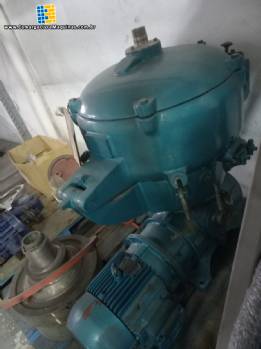 Centr�fuga separadora para purifica��o de �leos Westfalia OTA 20 11.000 litros / hora