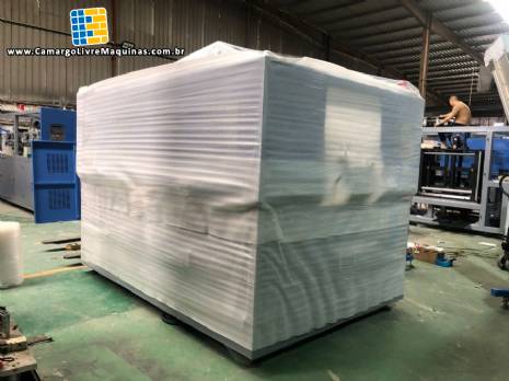 Sopradora autom�tica de 2 cavidades WATON para frascos garrafas PET