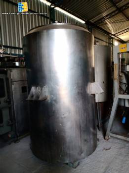 Tanque misturador com agita��o em inox 2.000 kg isolado Inoxil