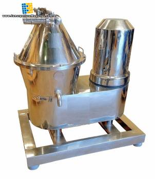 Desnatadeira centrífuga separadora em inox ECO 5+ Revisa Centri para esnate e padronização de leite produtos lácteos Desnatadeira centrífuga separadora em inox ECO 5+ Revisa Centri para esnate e padronização de leite produtos lácteos