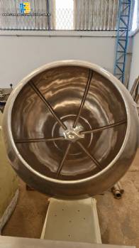 Drageadeira com talisca com bojo em aço inox 100 litros Drageadeira com talisca com bojo em aço inox 100 litros