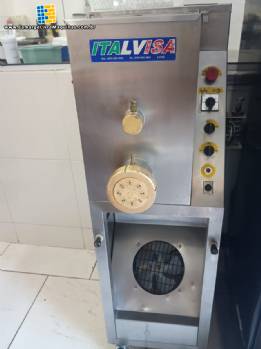 Extrusora de massa fresca curta longa lasanha 15 a 20 kg por hora Italvisa Pastaia 6 Extrusora de massa fresca curta longa lasanha 15 a 20 kg por hora Italvisa Pastaia 6