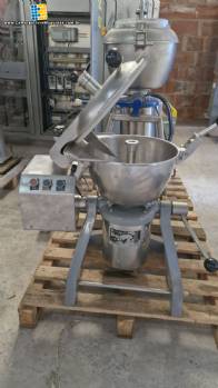 Processador cutter de alimentos em inox Geiger 12 litros Processador cutter de alimentos em inox Geiger 12 litros